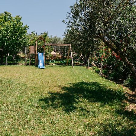 Olvini Villa Galatas  Bagian luar foto
